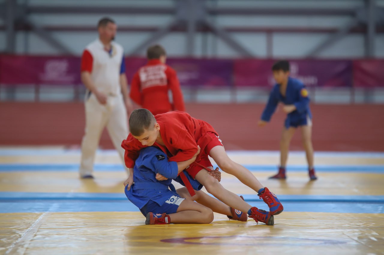 Более 360 спортсменов собрал Всероссийский день самбо на Сахалине Более 360 спортсменов собрал Всероссийский день самбо на Сахалине