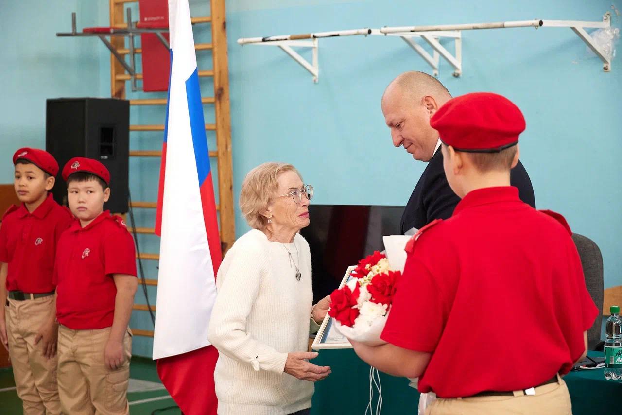 Сила, посвященная подвигу. В школе №13 состоялся турнир по боевым искусствам, посвященный памяти о выпускниках школы Евгении Лукашевиче и Алексее Чащеве, погибших в зоне СВО Сила, посвященная подвигу. В школе №13 состоялся турнир по боевым искусствам, посвященный памяти о выпускниках школы Евгении Лукашевиче и Алексее Чащеве, погибших в зоне СВО