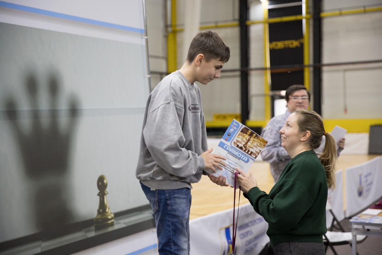 Медалистами первенства ДФО стали семь сахалинских шахматистов Медалистами первенства ДФО стали семь сахалинских шахматистов