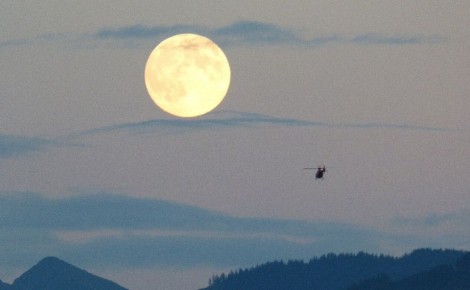 На Сахалине на продажу выставили вертолет Ми-8