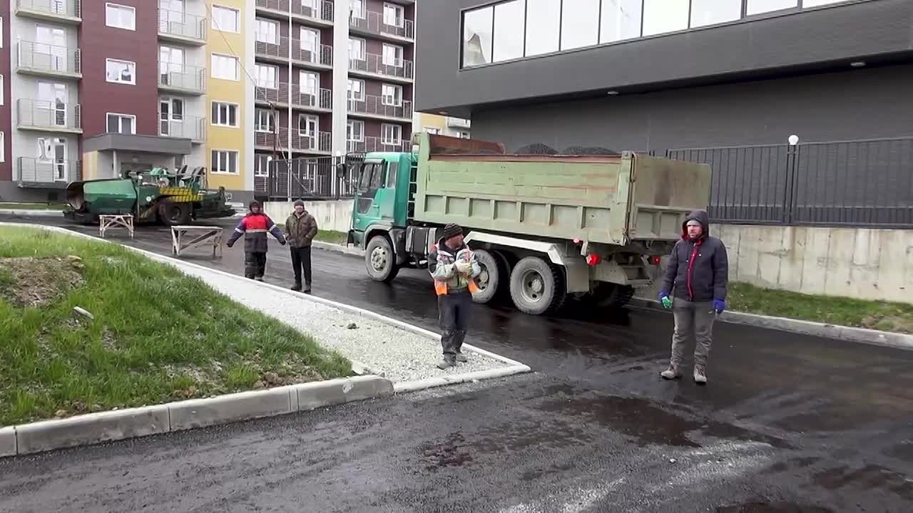 Сергей Надсадин: Сегодня работал в южной части города, в том числе – и по обращениям людей, живущих в старых общежитиях на Компроспекте