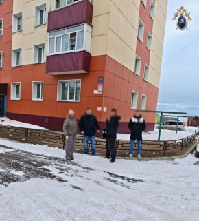 Житель Поронайска обвиняется в причинении смертельных травм знакомой