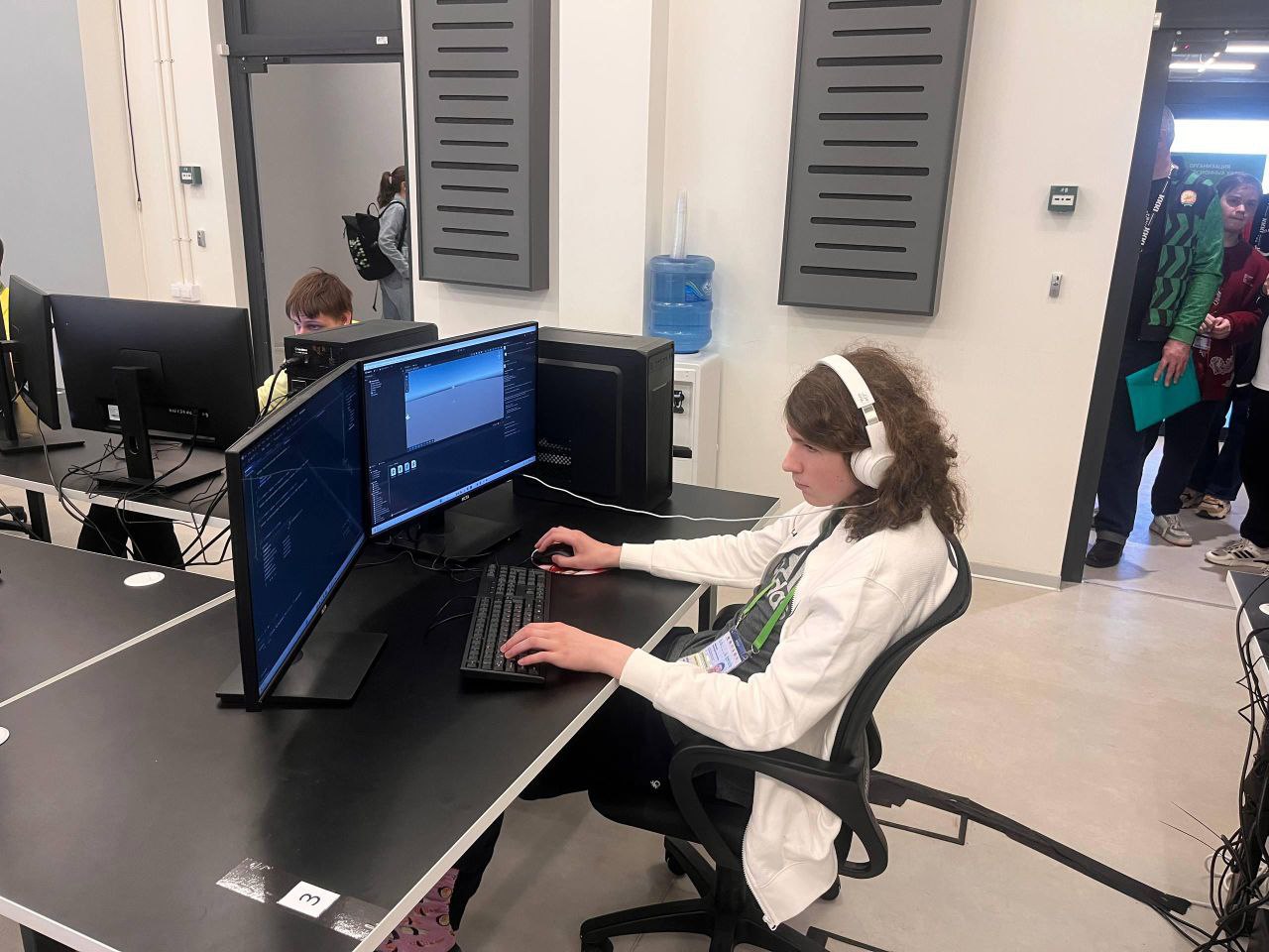 На фото — учащийся южно-сахалинского лицея №2 Александр Милюхин На фото — учащийся южно-сахалинского лицея №2 Александр Милюхин