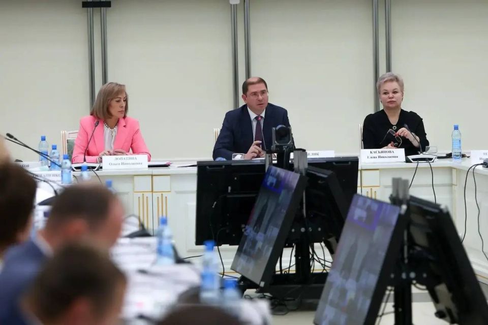 Участники общественных обсуждений одобрили проект закона Сахалинской области «Об областном бюджете Сахалинской области на 2026 год и на плановый период 2027 и 2028 годов»