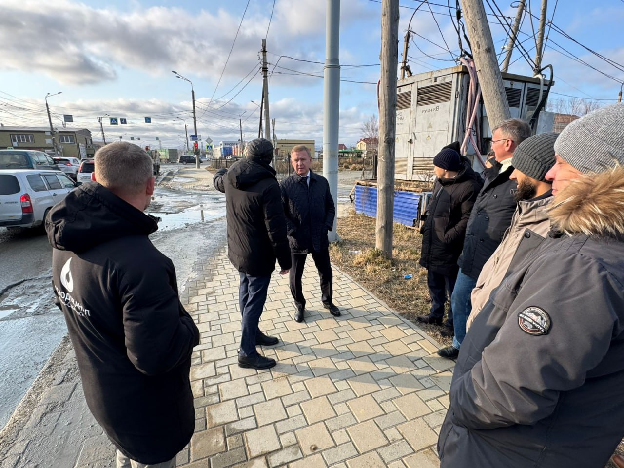 Названа вероятная причина потопа у "Спутника" в Южно-Сахалинске: разработан план действий Названа вероятная причина потопа у "Спутника" в Южно-Сахалинске: разработан план действий