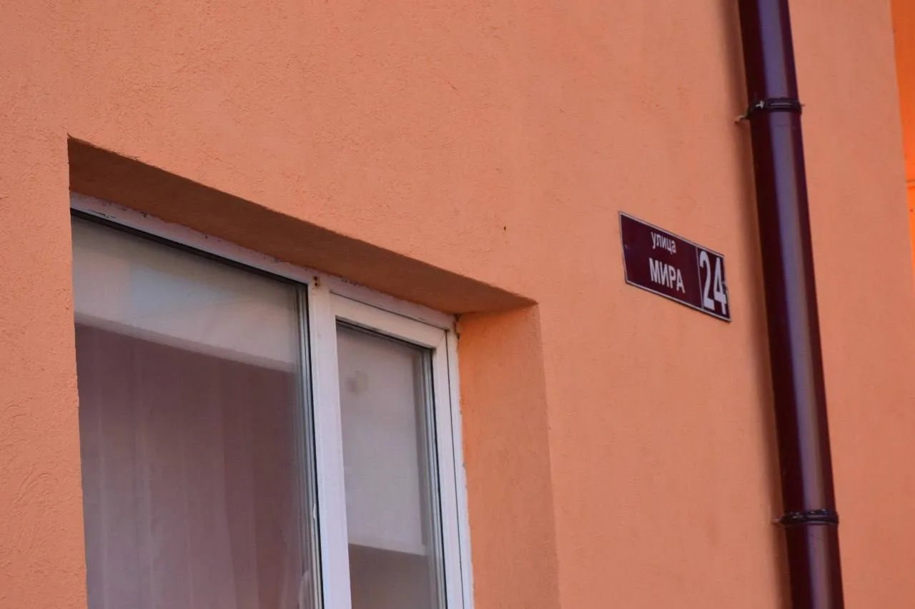 В Углегорске продолжают приводить в порядок подвалы многоквартирных домов В Углегорске продолжают приводить в порядок подвалы многоквартирных домов