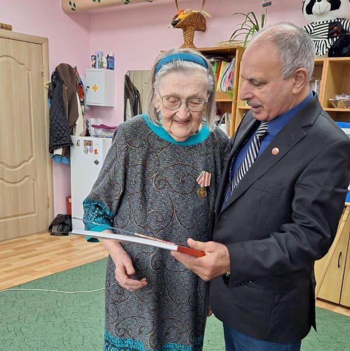 В её сердце – воспоминания тех дней и невероятная сила духа В её сердце – воспоминания тех дней и невероятная сила духа