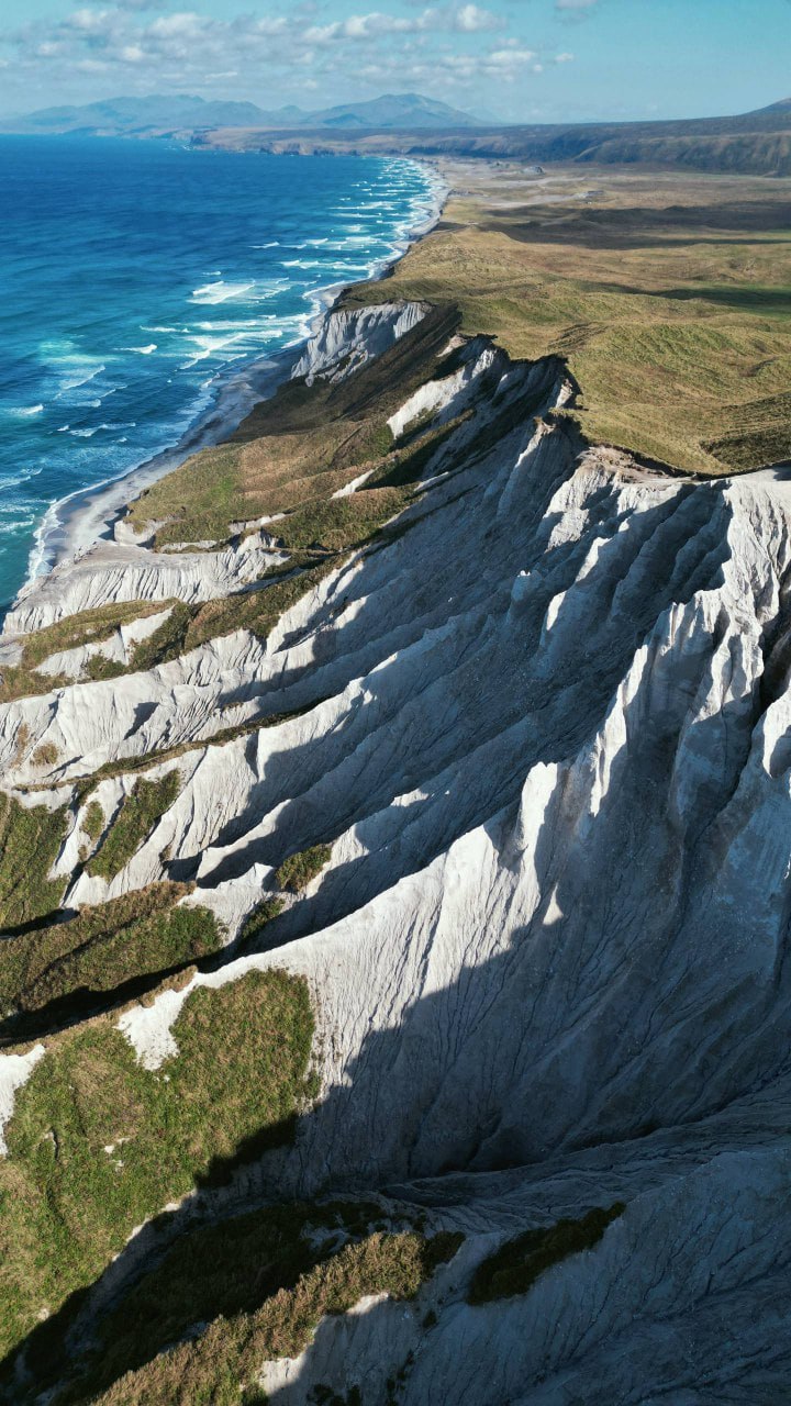 А вы видели вершины Белых скал на Курилах? А вы видели вершины Белых скал на Курилах?