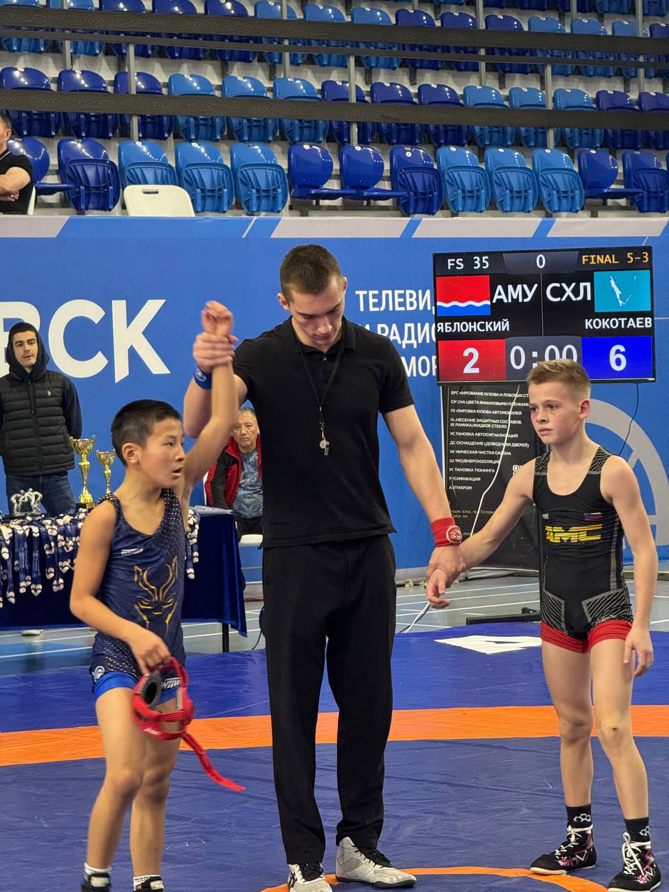 Сахалинские борцы завоевали 15 медалей на Кубке Губернатора Приморского края Сахалинские борцы завоевали 15 медалей на Кубке Губернатора Приморского края