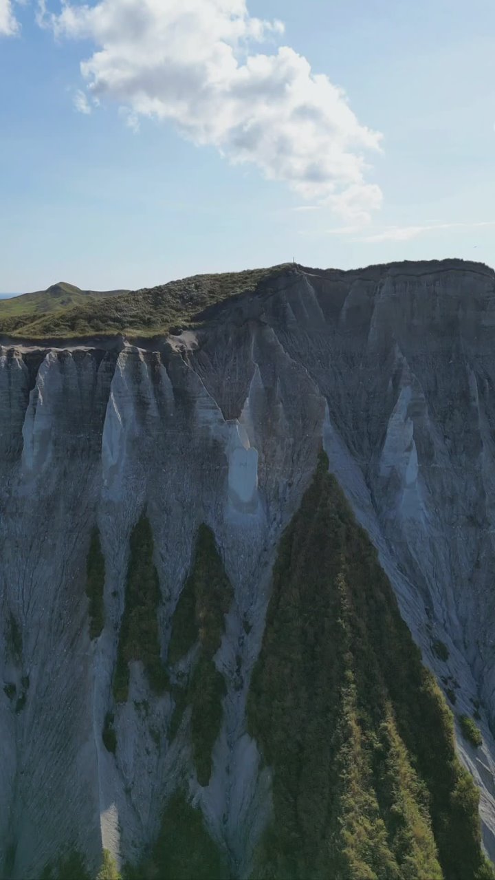 А вы видели вершины Белых скал на Курилах?