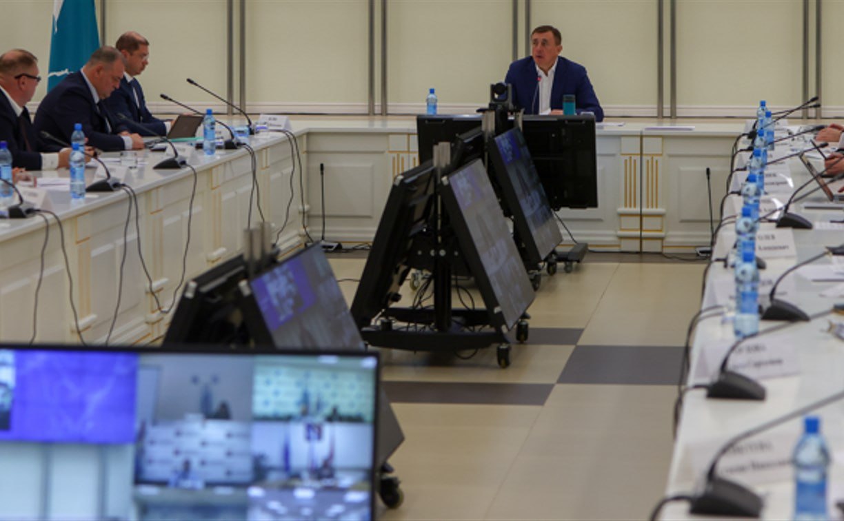 Сахалин готовится к зиме: в регионе заменили 42 км коммунальных сетей