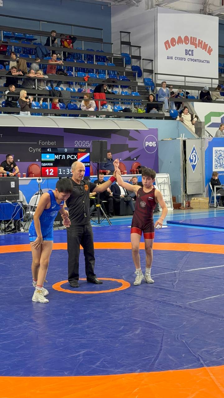 Сахалинские борцы завоевали 15 медалей на Кубке Губернатора Приморского края Сахалинские борцы завоевали 15 медалей на Кубке Губернатора Приморского края