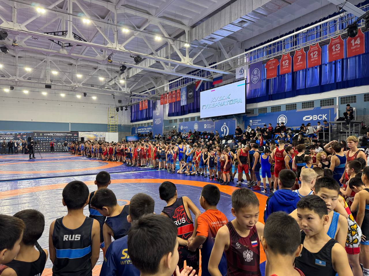 Сахалинские борцы завоевали 15 медалей на Кубке Губернатора Приморского края Сахалинские борцы завоевали 15 медалей на Кубке Губернатора Приморского края