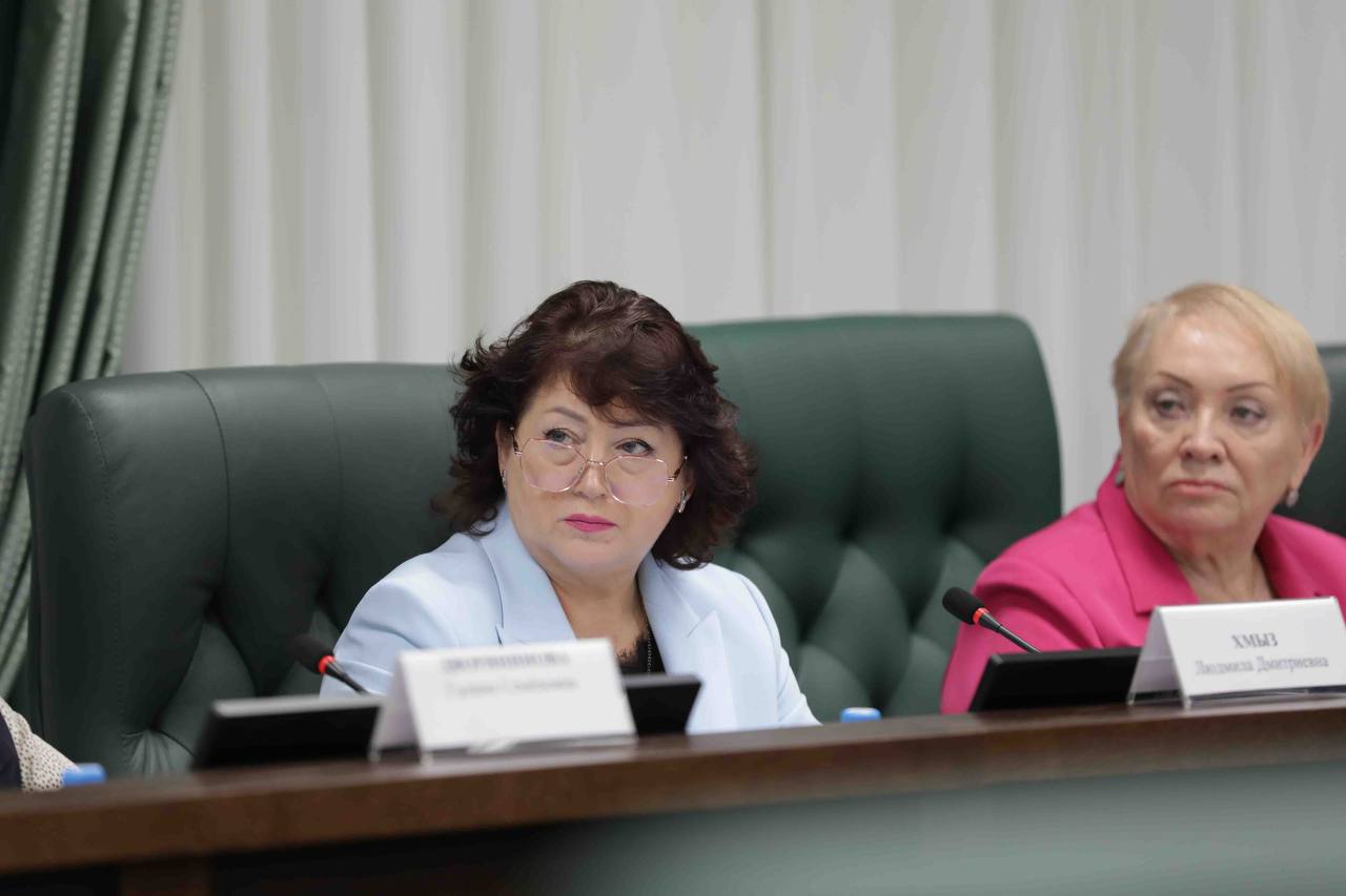 Переработка мусора и уход за воинскими захоронениями – главные темы заседания Совета председателей в областной Думе Переработка мусора и уход за воинскими захоронениями – главные темы заседания Совета председателей в областной Думе