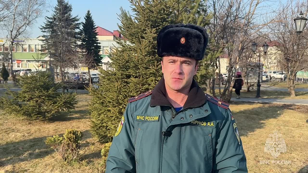 На Сахалине наказали водителя, который заблокировал проезд пожарной машине