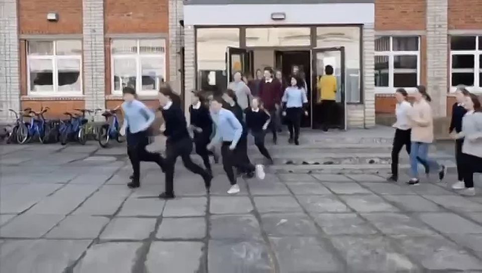 Что делать, если на вас вышли спецслужбы Украины и попросили выполнить «безопасное задание»? Как быть, если вас склоняют к террору?