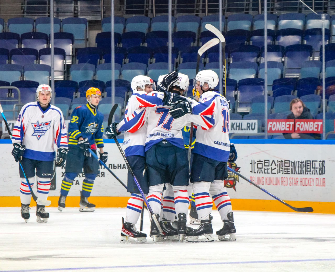 "Сахалинские Акулы" отправляются в Мытищи после победного дубля в Туле