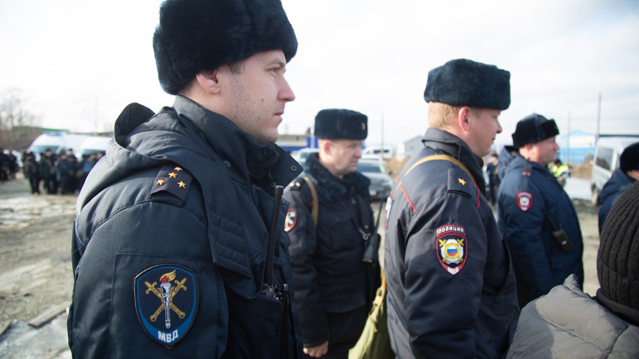 Полиция Сахалина приняла участие в антитеррористических учениях Полиция Сахалина приняла участие в антитеррористических учениях