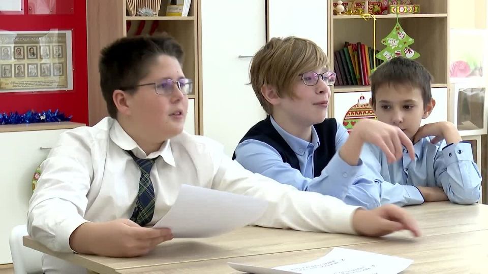 1240 юных сахалинцев учатся в новой школе, построенной в рамках нацпроекта