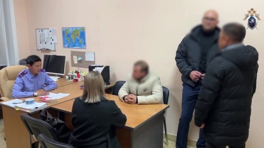 Главного инженера строительной организации задержали по подозрению в нарушении правил безопасности