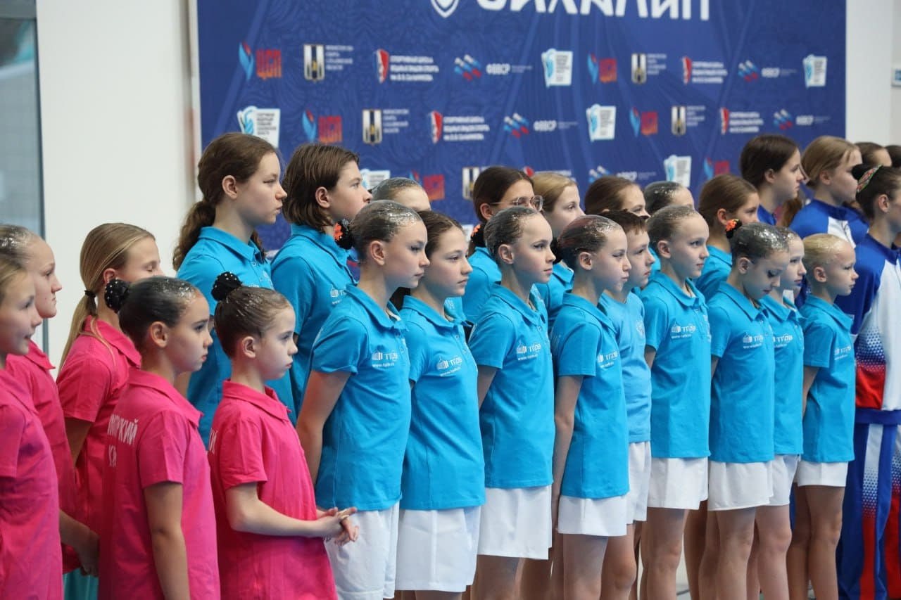 Более 110 спортсменов участвуют в первенстве ДФО по синхронному плаванию в Южно-Сахалинске Более 110 спортсменов участвуют в первенстве ДФО по синхронному плаванию в Южно-Сахалинске