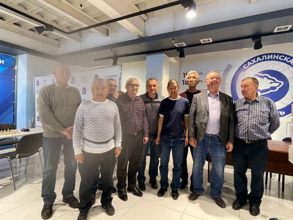 Шахматная осень на Сахалине завершилась VII «Турниром поколений» Шахматная осень на Сахалине завершилась VII «Турниром поколений»