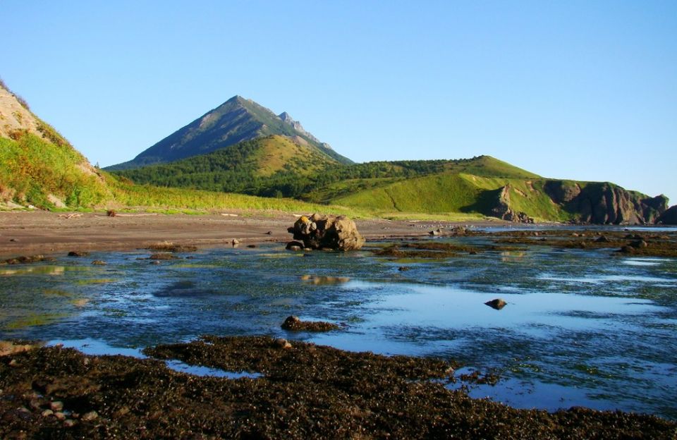 На дорогах Сахалина нулевая видимость: часть трасс перекрыта
