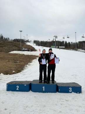 Сахалинские сноубордисты завоевали три бронзовые медали на всероссийских соревнованиях в Миассе