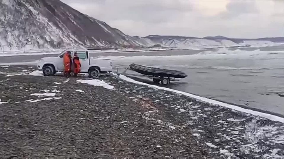 Эвакуация экипажа китайского сухогруза «Ан Янг 2» в Невельске почти завершена