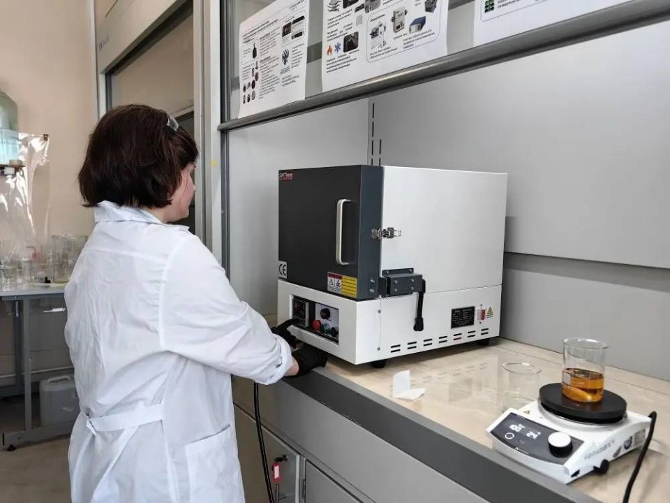 Учёные Сахалинского государственного университета создали материал для аккумуляторов будущего Учёные Сахалинского государственного университета создали материал для аккумуляторов будущего