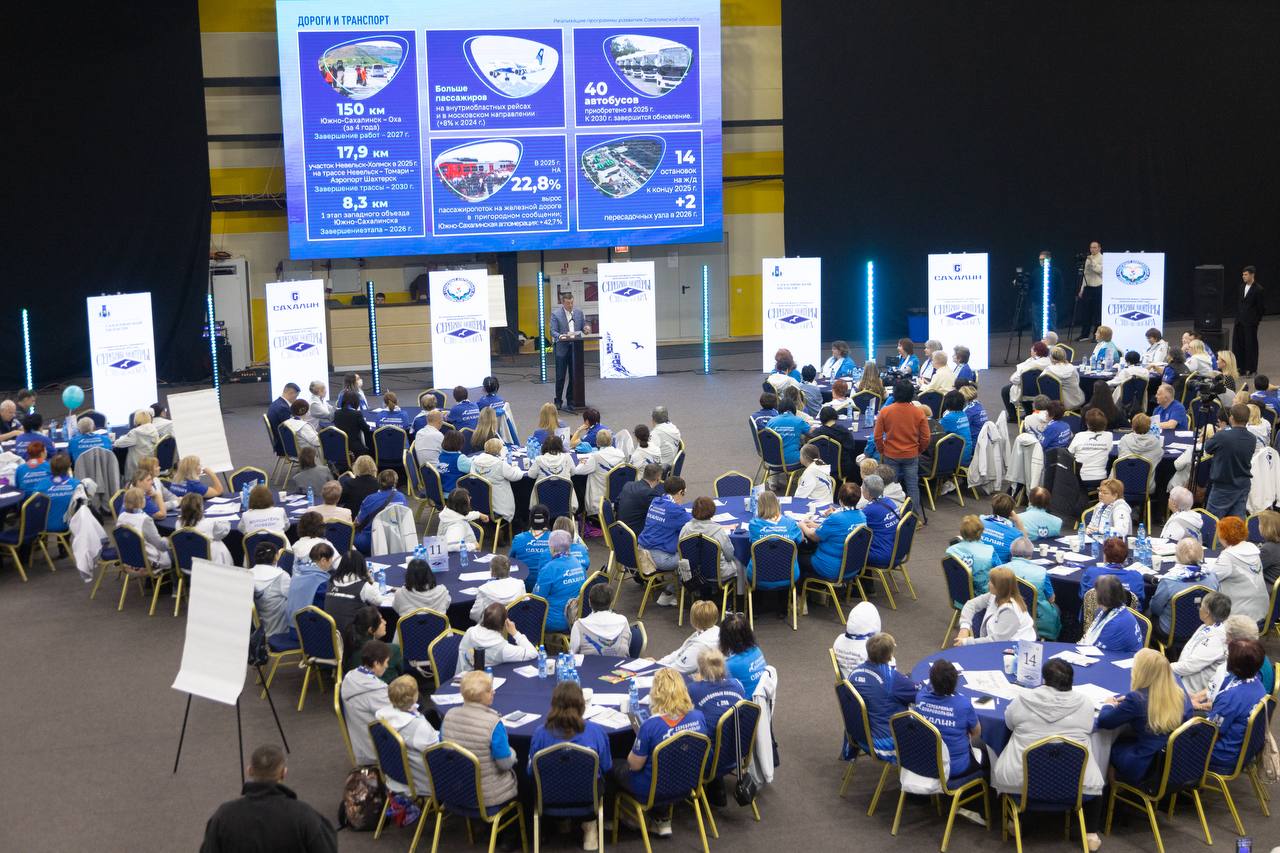 Елена Касьянова вручила награды лучшим «серебряным» волонтерам