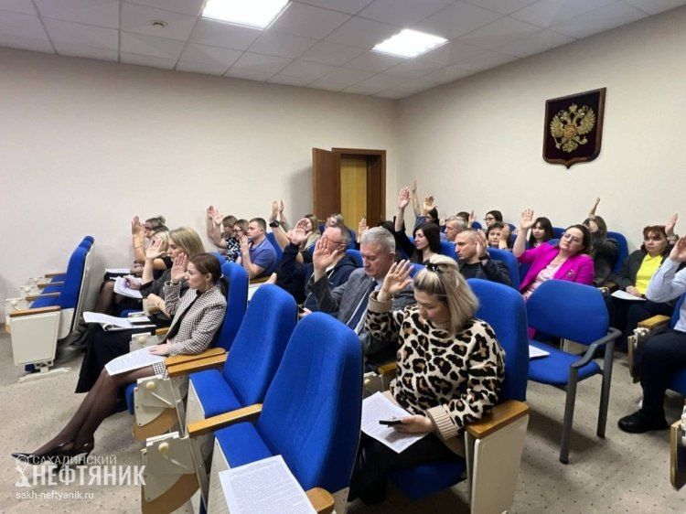 Хватит ли на культуру и детсады? Какие вопросы поднимали на публичных слушаниях по проекту охинского бюджета