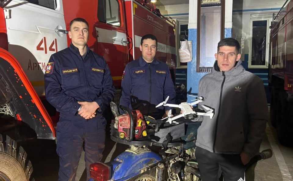 Сахалинские пожарные восстановили мотоцикл для нужд СВО