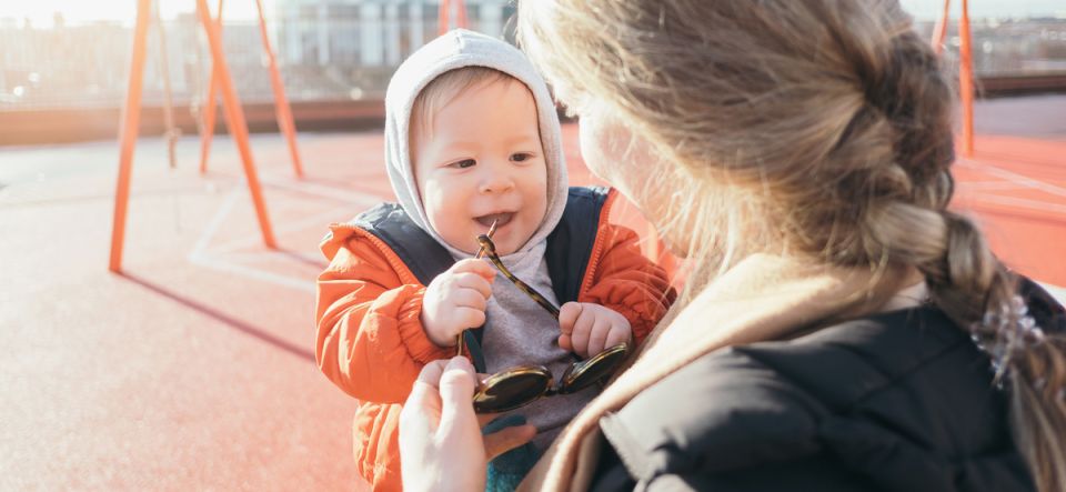 Как изменить запись об отцовстве после развода: решение для семейных неопределенностей