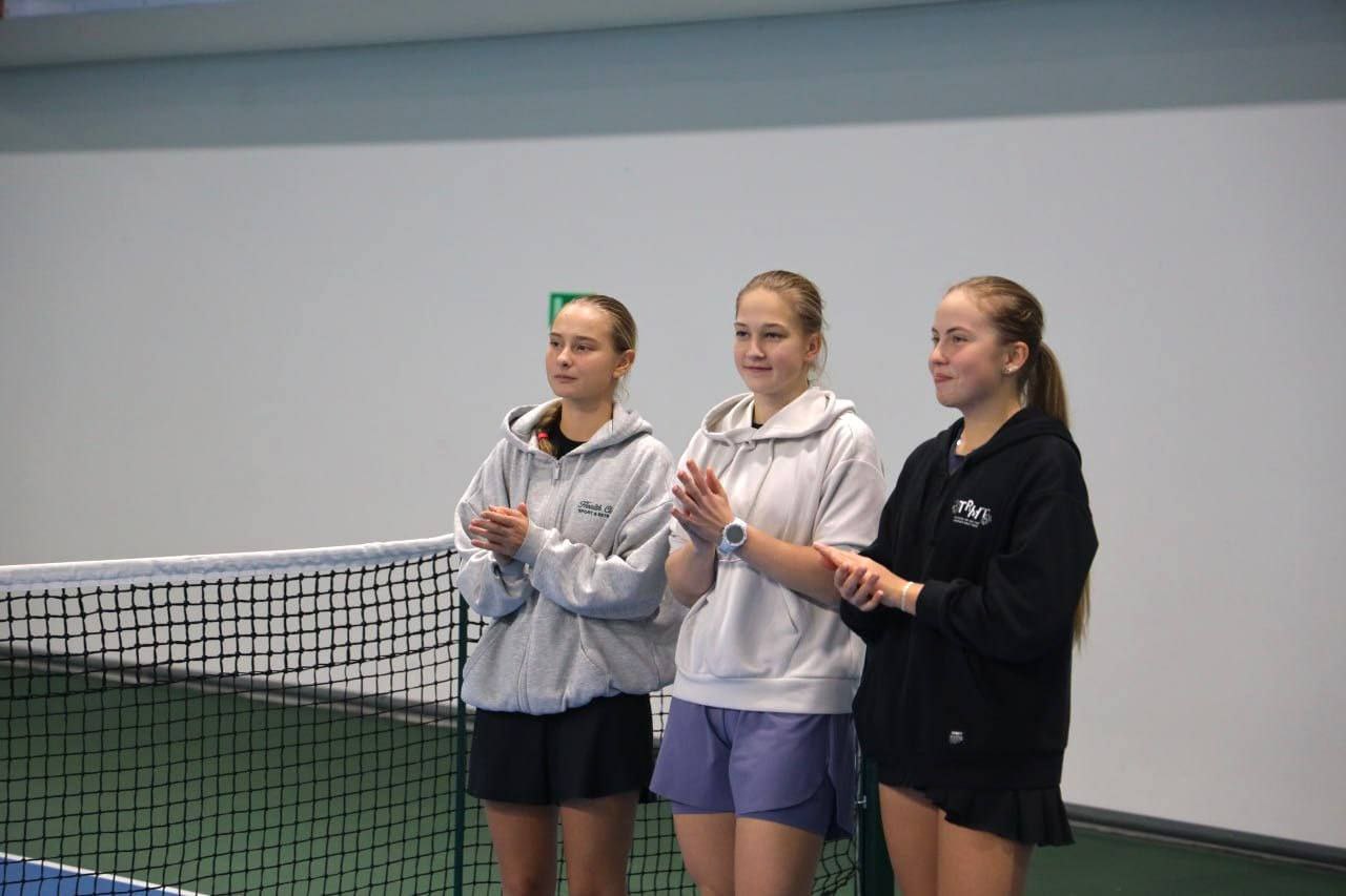 На Сахалине определили сильнейших теннисистов На Сахалине определили сильнейших теннисистов