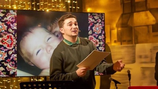 «Счастливый человек»: артист Чехов-центра Руслан Алямшин отпраздновал день рождения со зрителями