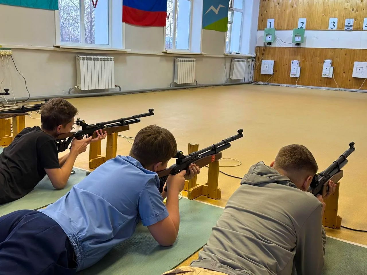 В преддверии Дня героев Отечества кадеты профильного кадетского класса приняли участие в Юнармейских пулевых стрельбах из пневматического оружия В преддверии Дня героев Отечества кадеты профильного кадетского класса приняли участие в Юнармейских пулевых стрельбах из пневматического оружия