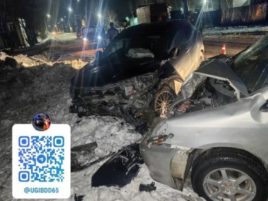 в Долинском районе. 6 декабря 2025 года в 18 часов 52 минуты на 6 км автодороги «Долинск-Быков» произошло дорожно-транспортное происшествие