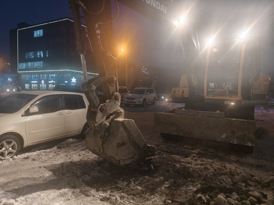 Еще одно повреждение коллектора обнаружили ночью в Южно-Сахалинске