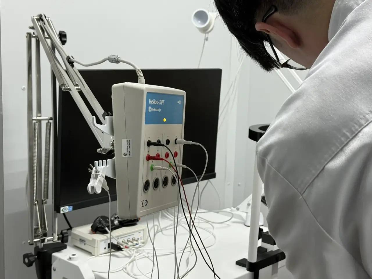 В детской областной больнице появился электроретинограф В детской областной больнице появился электроретинограф