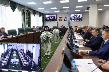 Сахалинские депутаты приняли к сведению трехлетний прогноз развития островного региона