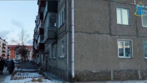 Обращение на прямую линию к губернатору помогло жительнице Корсакова ускорить ремонт МКД