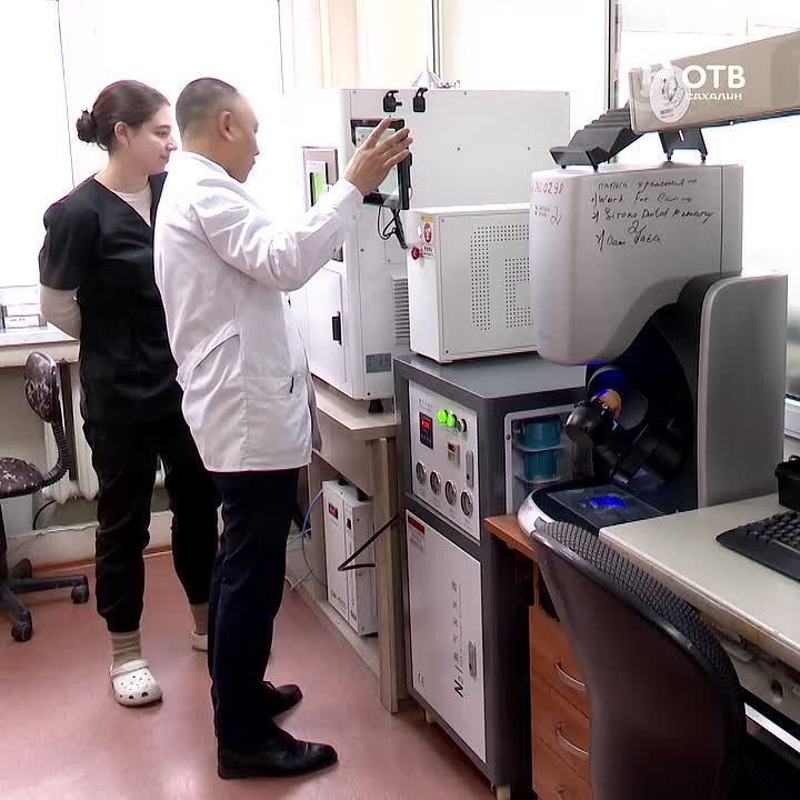 Принтер, печатающий зубные импланты и коронки из металла, появился в Сахалинской областной стоматологии