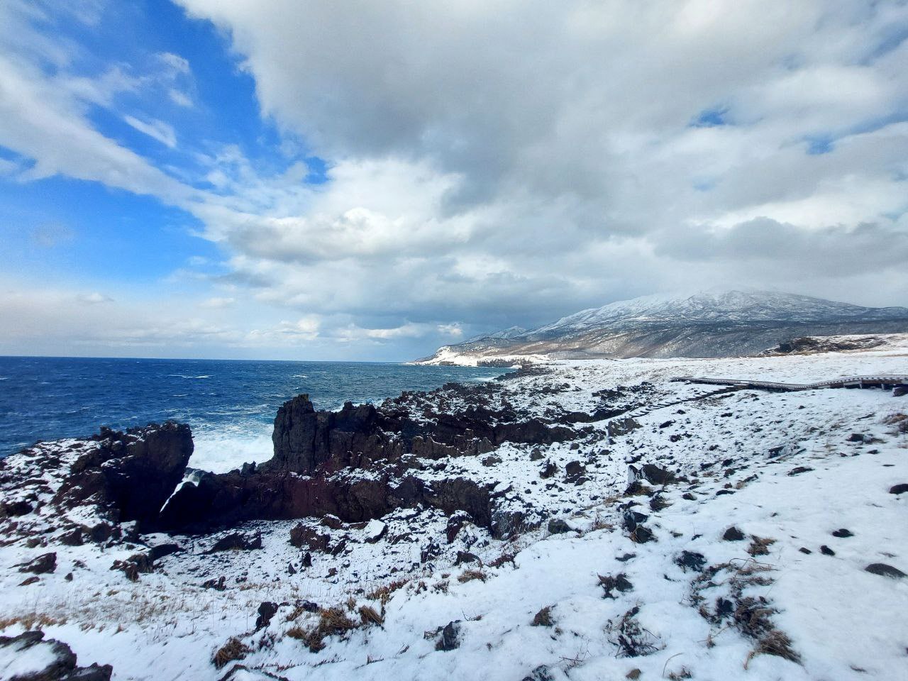 Вот такой зимний привет передала наша подписчица с Итурупа Вот такой зимний привет передала наша подписчица с Итурупа