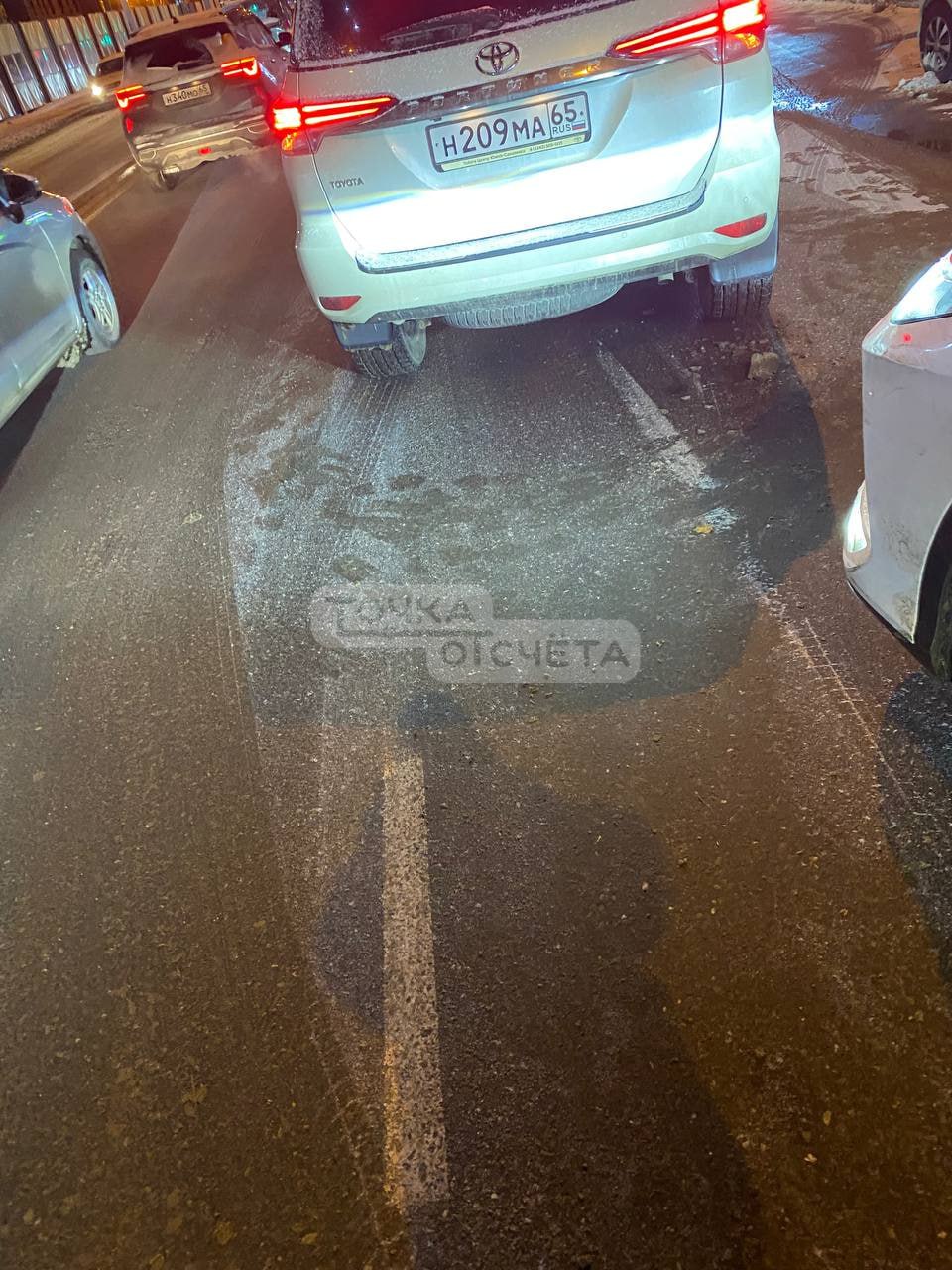 Очевидцев столкновения Toyota Fortuner и Lexus RX450h ищут в Южно-Сахалинске Очевидцев столкновения Toyota Fortuner и Lexus RX450h ищут в Южно-Сахалинске