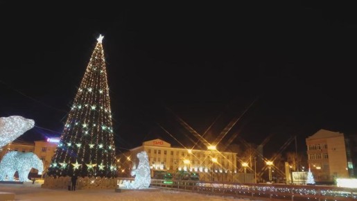 Сергей Надсадин: Друзья! До Нового года осталось меньше трёх недель, и мы продолжаем украшать наш любимый Южно-Сахалинск