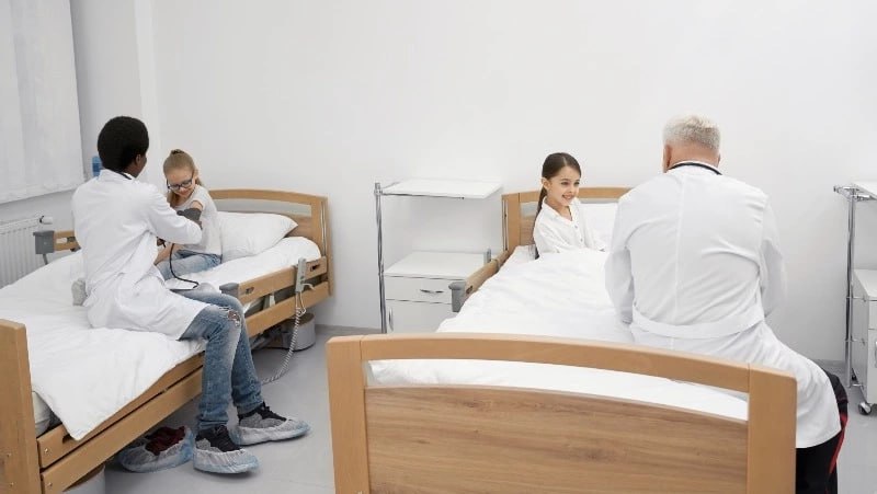 Грипп в Сахалинской области отправил на «дистанционку» более 13 тысяч школьников