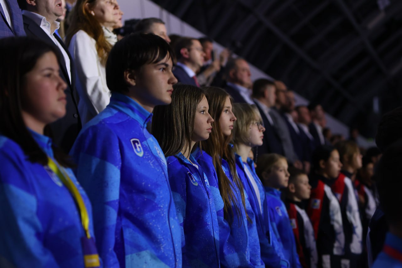 Южно-Сахалинск открыл крупнейший на Дальнем Востоке легкоатлетический манеж Южно-Сахалинск открыл крупнейший на Дальнем Востоке легкоатлетический манеж