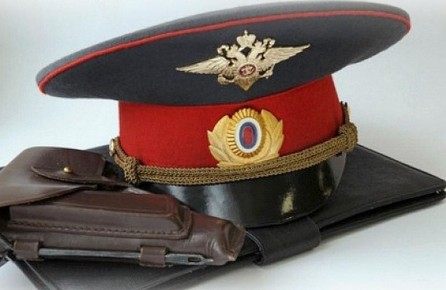 Сахалинец ответит в суде за кражу из автомобиля