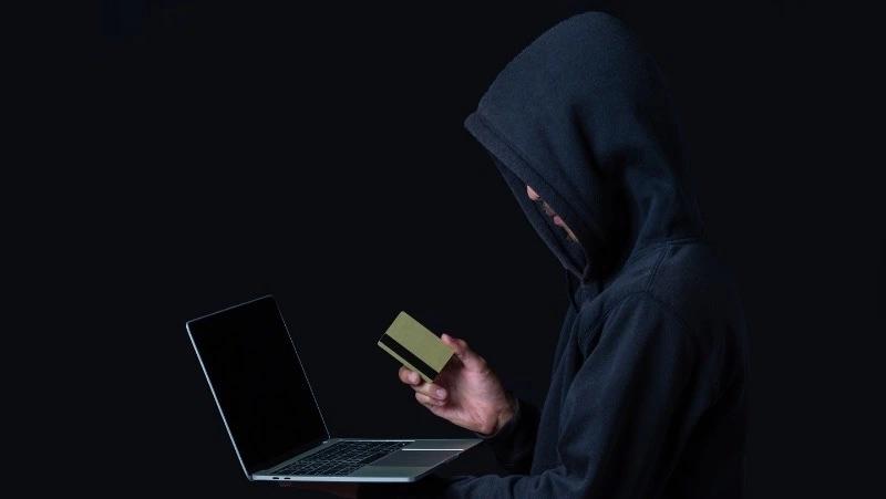 Мошенники начали создавать в мессенджерах фейковые боты Соцфонда РФ